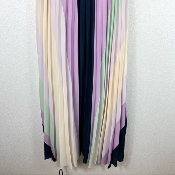 MANGO multi colored pleated maxi dress size 4 - Picture 5 of 10